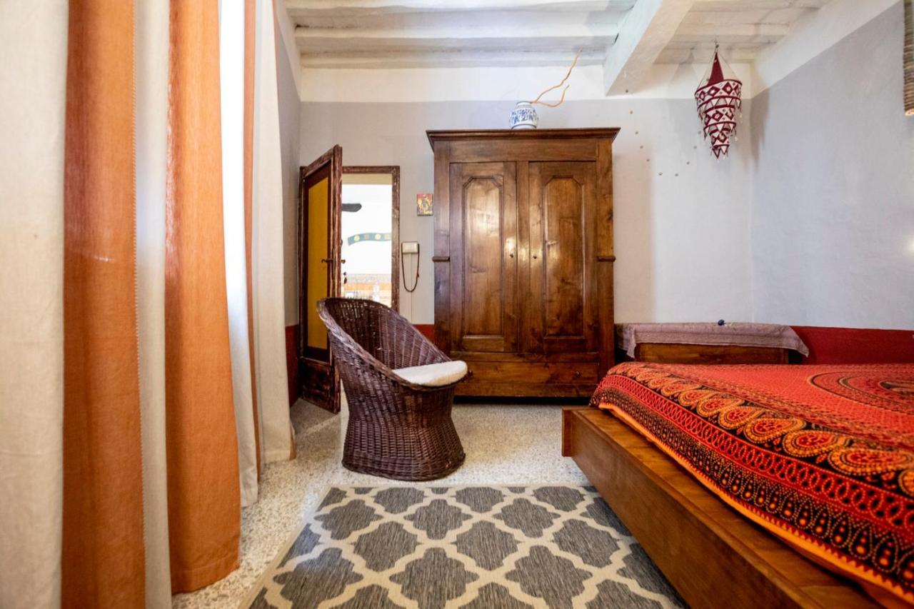 Le Cisterne B&B Amelia Eksteriør billede